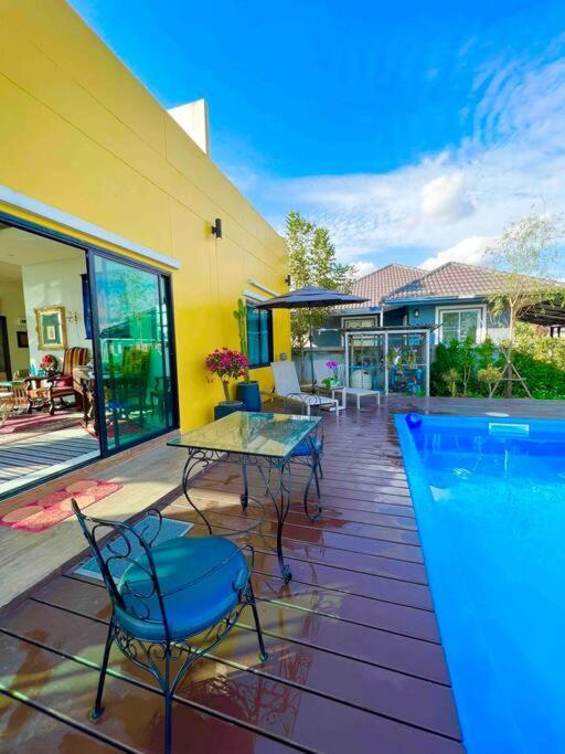 Colorful Pool Villa, Chiang Rai, Thailand Exteriér fotografie